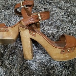 Guess sandals